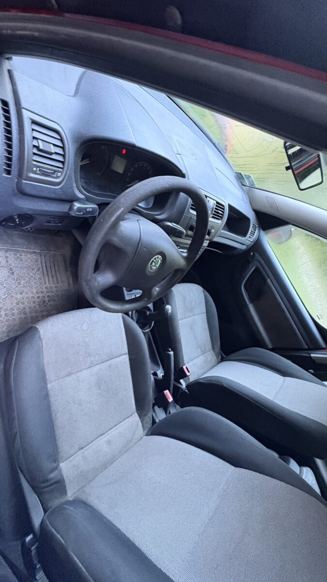 Škoda Roomster 1.4 16V 86 KM — zdjęcie 13
